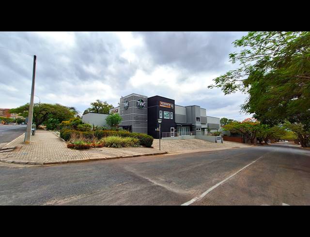 1,000M² OFFICE FOR SALE IN NELSPRUIT EXT 1